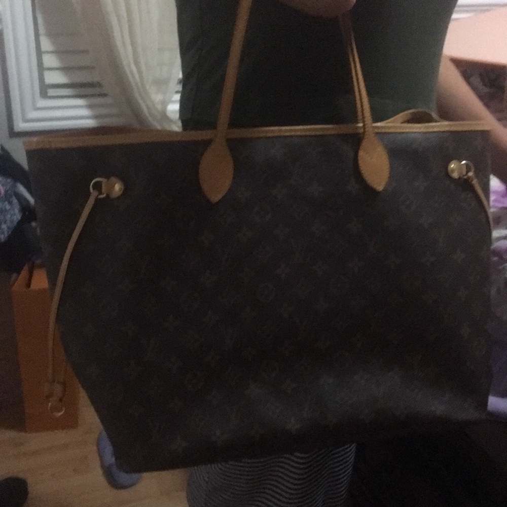 Autentic Louis Vuitton